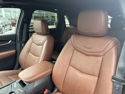 Certified 2024 Cadillac XT5 Sportv w/ Technology Package AWD/4WD image 17