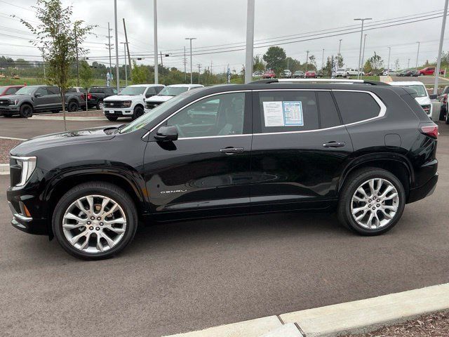 Used 2025 GMC Acadia Denali w/ Super Cruise Package FWD image 4