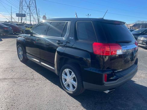 Used 2017 GMC Terrain SLE image 3