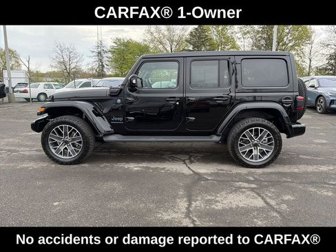 Used 2024 Jeep Wrangler High Altitude AWD/4WD image 2