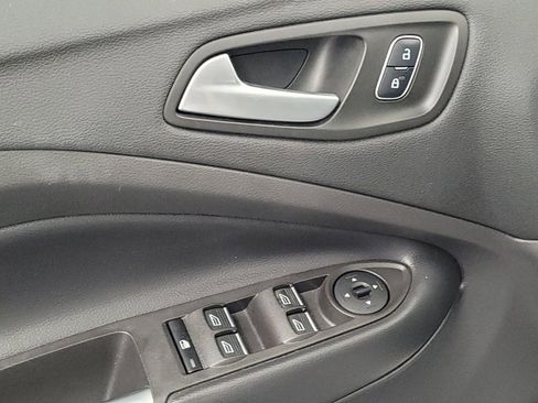 Used 2019 Ford Escape SE FWD image 27