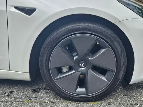 Used 2023 Tesla Model 3 Standard Range RWD image 16