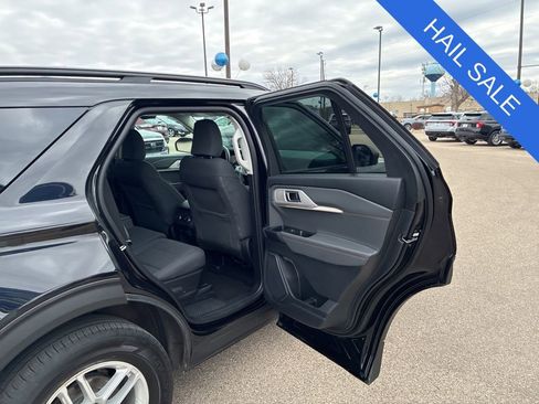 Used 2025 Ford Explorer Active AWD/4WD image 44