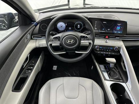 New 2026 Hyundai Elantra Limited image 23