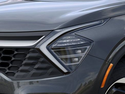 New 2025 Kia Sportage LX image 10