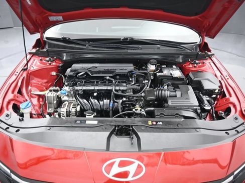 Used 2025 Hyundai Elantra Sport FWD image 47