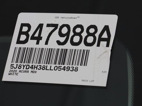 Used 2020 Acura MDX SH-AWD image 25