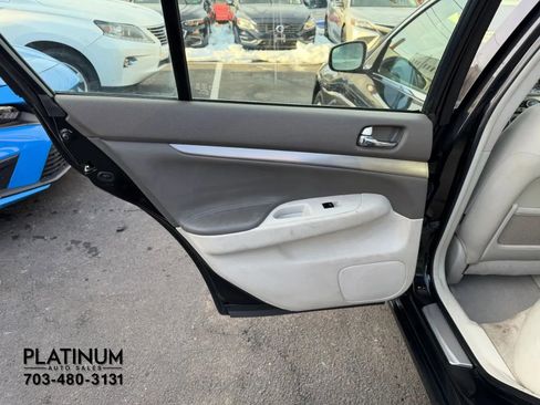 Used 2012 INFINITI G37 x Sedan w/ Premium Pkg image 17