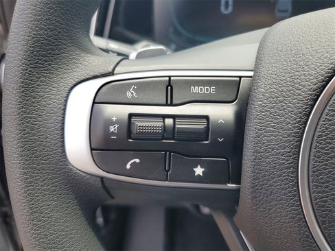 New 2025 Kia Sportage LX image 11