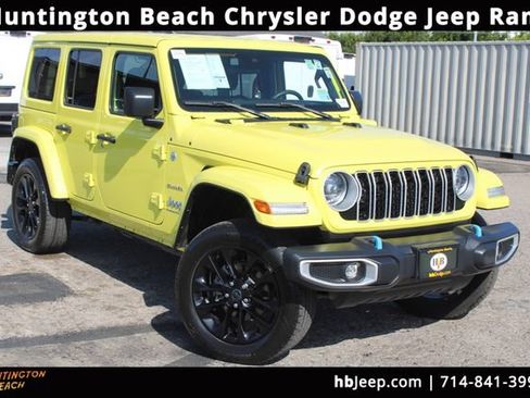 Used 2024 Jeep Wrangler Unlimited Sahara AWD/4WD image 1