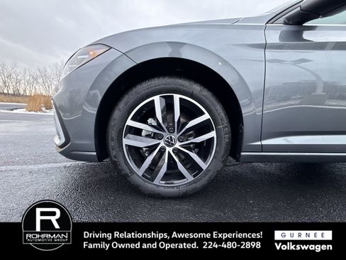 New 2026 Volkswagen Jetta SE image 12