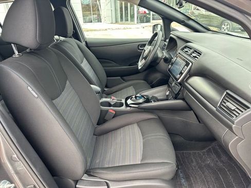 Used 2024 Nissan Leaf SV Plus image 28