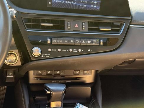 Used 2022 Lexus ES 350 w/ Premium Package FWD image 18