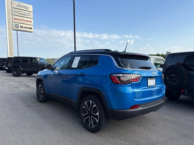 Used 2022 Jeep Compass Limited AWD/4WD image 6