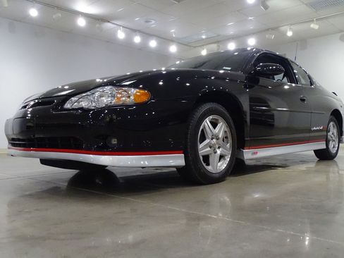 Used 2002 Chevrolet Monte Carlo SS w/ Pace Car Replica Pkg FWD image 4