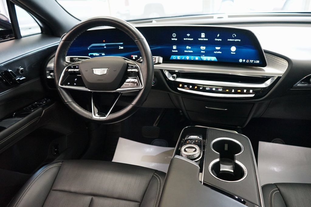 Used 2024 Cadillac Lyriq Sport w/ LPO, Floor Liner Package AWD/4WD image 12