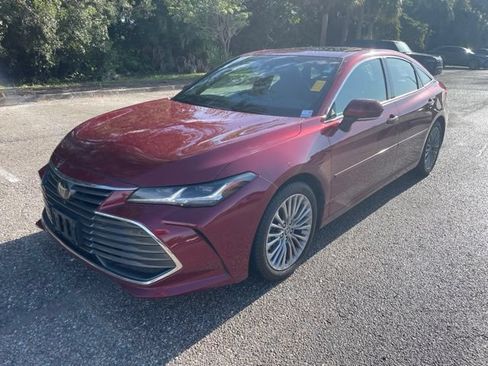 Used 2021 Toyota Avalon Limited w/ Advanced Safety Package FWD image 5