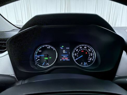 Certified 2022 Toyota RAV4 XLE AWD/4WD image 9