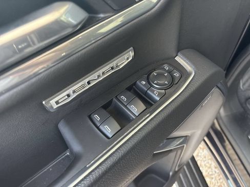 Certified 2025 GMC Sierra 1500 Denali AWD/4WD image 24