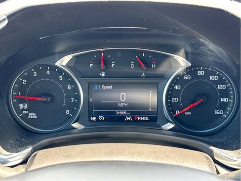 Used 2024 Chevrolet Equinox LT w/ LPO, Floor Liner Package FWD image 17