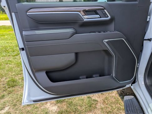 New 2026 Chevrolet Silverado 2500 LT w/ Trail Boss Package AWD/4WD image 8