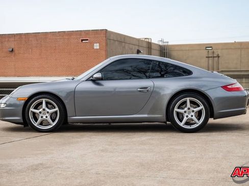 Used 2005 Porsche 911 Carrera image 40
