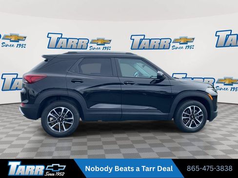 Used 2025 Chevrolet TrailBlazer LT AWD/4WD image 9