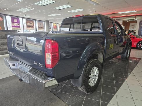 Used 2018 Nissan Frontier SV image 4
