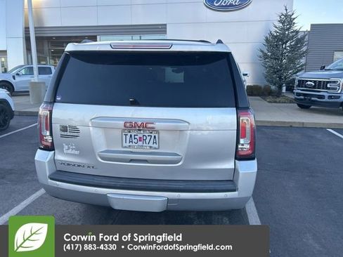 Used 2017 GMC Yukon XL SLT w/ Open Road Package image 6
