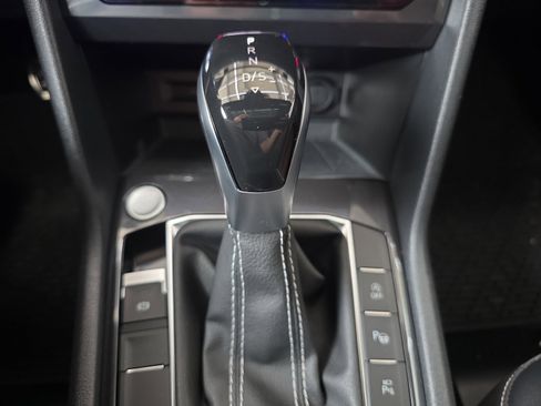 Used 2022 Volkswagen Tiguan SEL R-Line AWD/4WD image 20