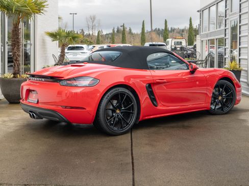 Used 2024 Porsche 718 Boxster image 10