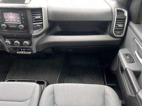 Used 2021 RAM 1500 Big Horn AWD/4WD image 33