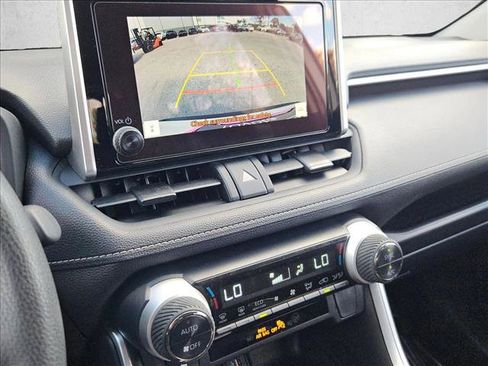 Used 2025 Toyota RAV4 XLE image 13