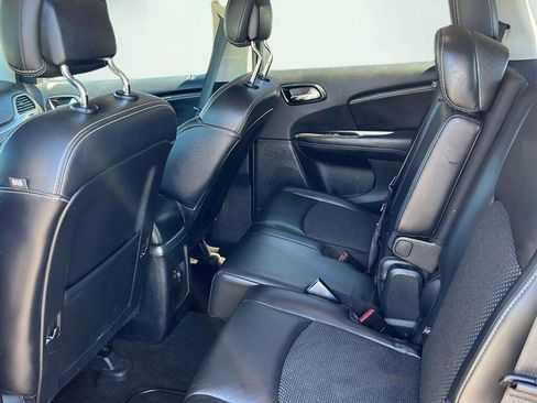 Used 2017 Dodge Journey Crossroad FWD image 30