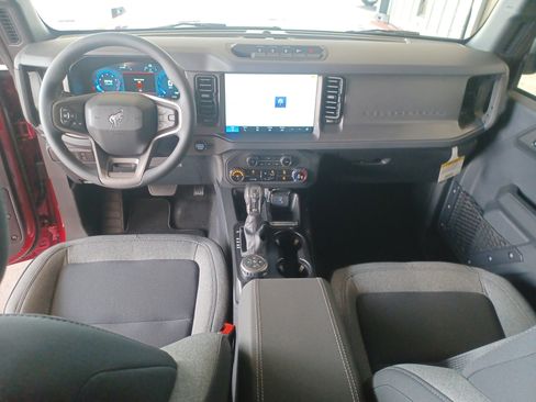 New 2025 Ford Bronco 4-Door w/ Sasquatch Package image 21