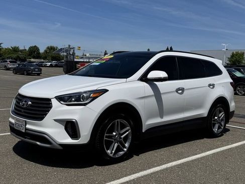 Used 2018 Hyundai Santa Fe FWD image 9