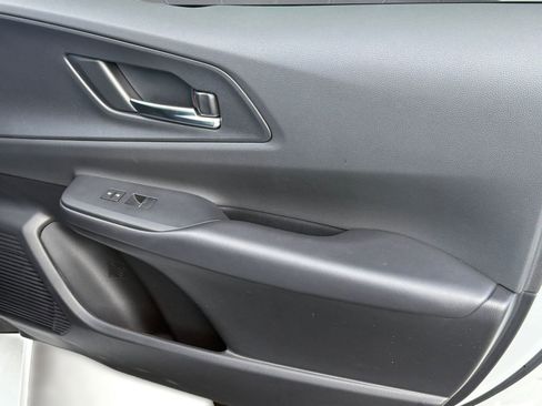 Used 2026 Toyota Prius image 32