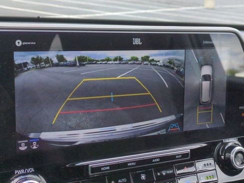 Used 2020 Toyota Highlander Limited AWD/4WD image 14