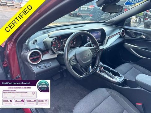 Used 2024 Chevrolet Trax RS FWD image 8
