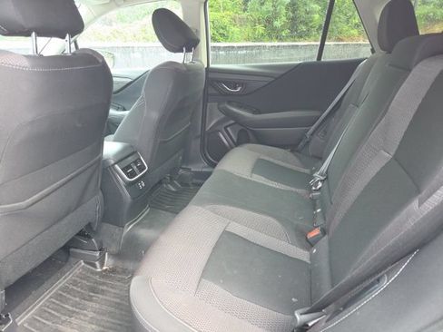 Used 2023 Subaru Outback Premium AWD/4WD image 13