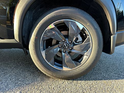 New 2026 Nissan Rogue SV w/ SV Premium Package image 20