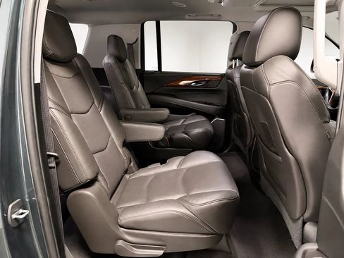Used 2019 Cadillac Escalade ESV Premium Luxury AWD/4WD image 23