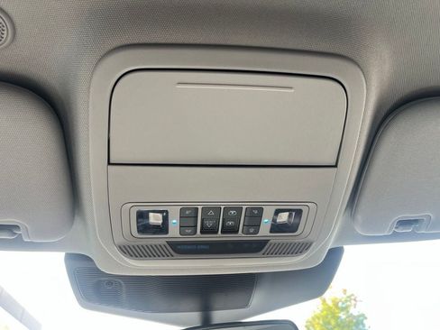 Certified 2023 Ford Explorer XLT w/ Equipment Group 202A AWD/4WD image 36