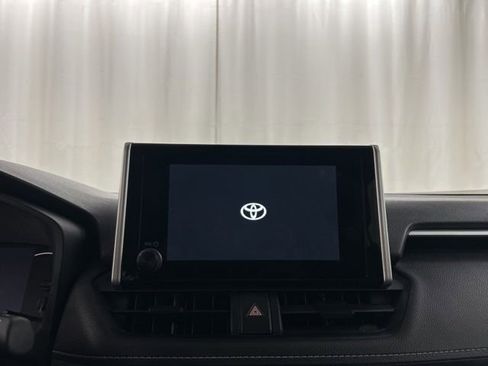 Used 2025 Toyota RAV4 XLE w/ Convenience Package AWD/4WD image 14