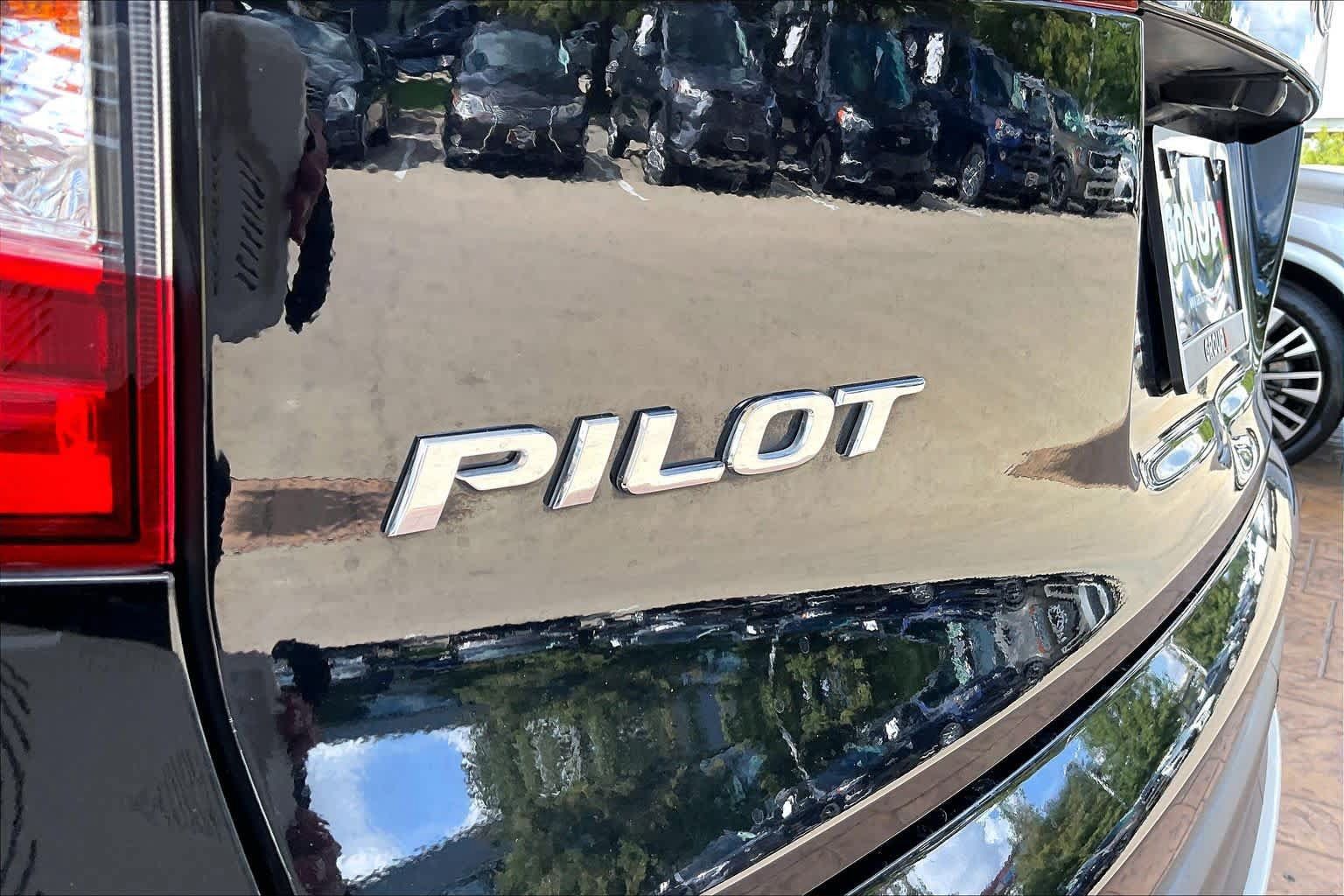 Used 2019 Honda Pilot Touring image 29