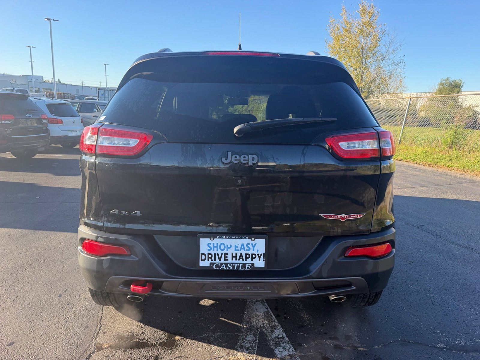 Used 2015 Jeep Cherokee Trailhawk AWD/4WD image 8