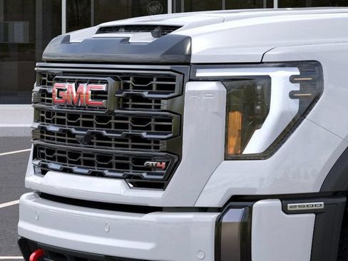 New 2026 GMC Sierra 2500 AT4 w/ AT4 Premium Plus Package AWD/4WD image 13