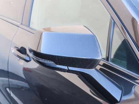 Used 2024 Cadillac XT4 Sport w/ Cold Weather Package image 7