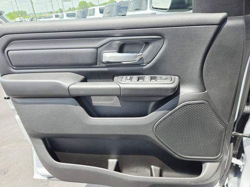 New 2026 RAM 1500 Express AWD/4WD image 32
