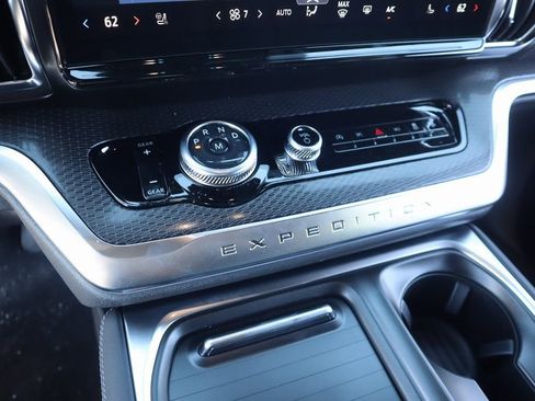 New 2026 Ford Expedition Max Platinum w/ Stealth Appearance Package image 9